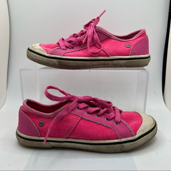 UGG Sz 2 Austrailia Gener Sneaker Youth pink Kids 1015420K Athletic Shearling - Picture 1 of 8
